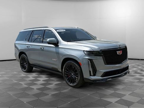 Used 2023 Cadillac Escalade V AWD/4WD image 7