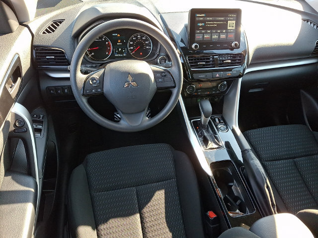 Used 2024 Mitsubishi Eclipse Cross AWD image 11