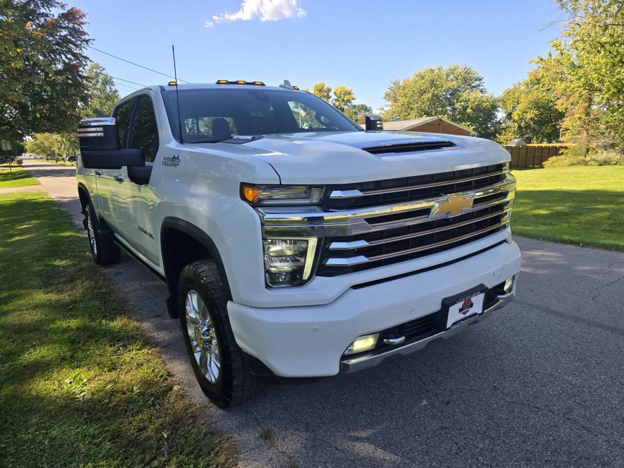 Used 2022 Chevrolet Silverado 3500 High Country w/ Z71 Off-Road Package AWD/4WD image 3