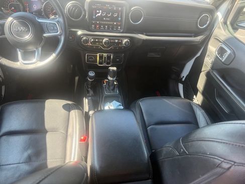 Certified 2019 Jeep Wrangler Unlimited Sahara AWD/4WD image 45