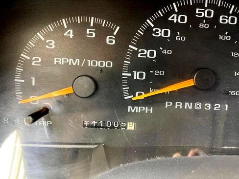 Used 1998 GMC Yukon SLT w/ Marketing Opt Pkg 5 image 21