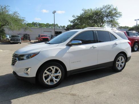 Used 2019 Chevrolet Equinox Premier FWD image 4