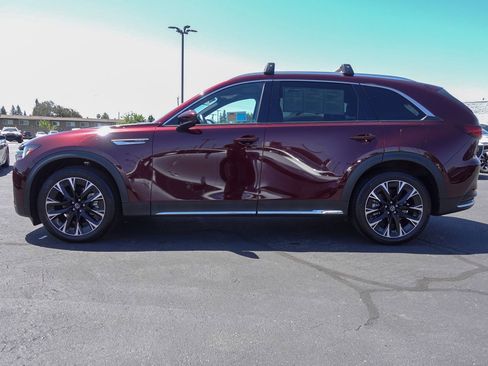 Certified 2024 MAZDA CX-90 Plug-In Hybrid w/ Premium Plus AWD/4WD image 8
