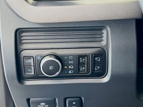 New 2026 Ford F350 Platinum w/ FX4 Off-Road Package image 19