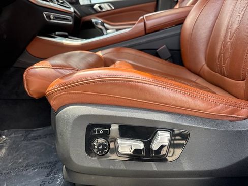 Used 2021 BMW X5 M50i AWD/4WD image 14