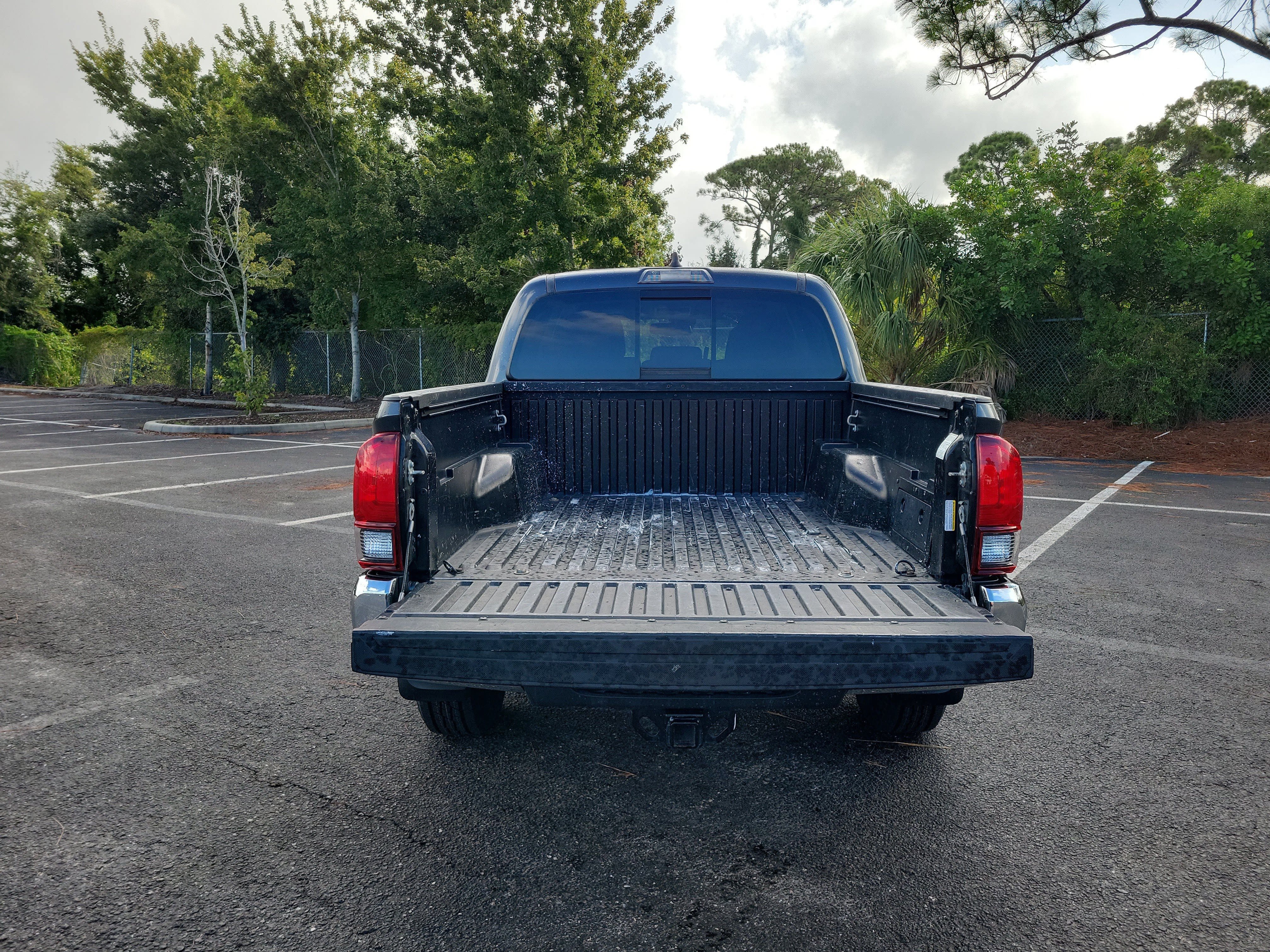 Used 2022 Toyota Tacoma SR5 RWD image 10