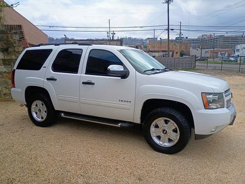Used 2014 Chevrolet Tahoe LT w/ Suspension Package, Off-Road image 14