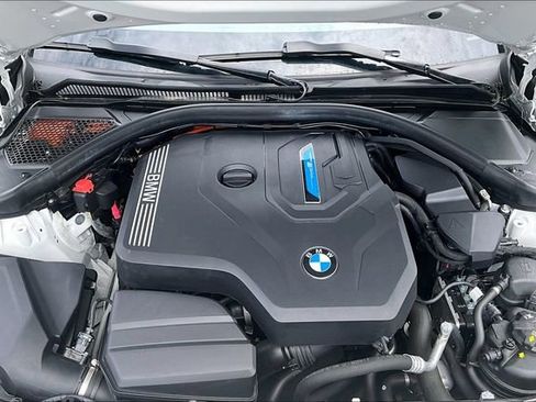 Used 2024 BMW 330e w/ Convenience Package RWD image 9