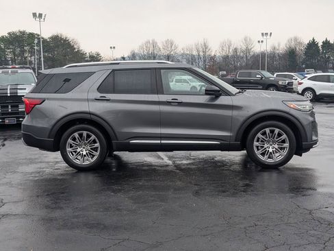 New 2026 Ford Explorer Platinum image 3