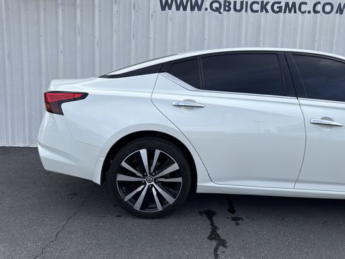 Used 2021 Nissan Altima 2.5 Platinum image 29