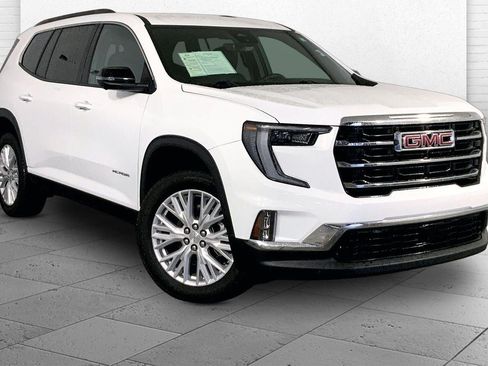 Used 2026 GMC Acadia Elevation w/ Elevation Premium Package FWD image 1