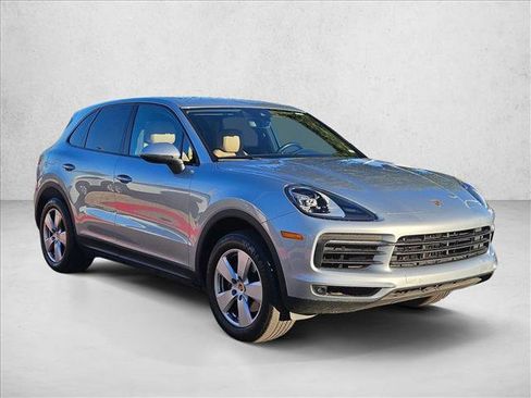 Used 2020 Porsche Cayenne image 3