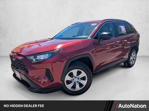 Used 2021 Toyota RAV4 LE AWD/4WD image 1