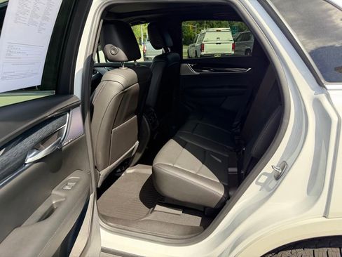 Certified 2023 Cadillac XT5 Premium Luxury w/ Technology Package AWD/4WD image 12