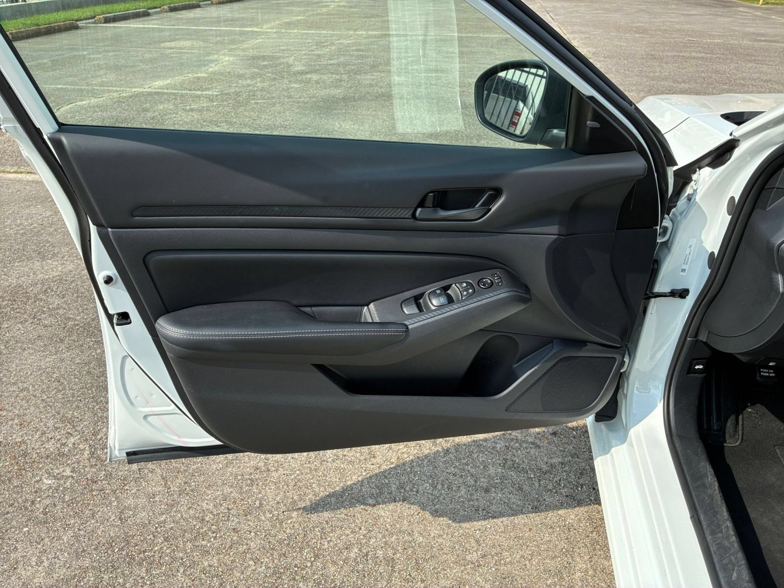 Used 2026 Nissan Altima 2.5 SV FWD image 18