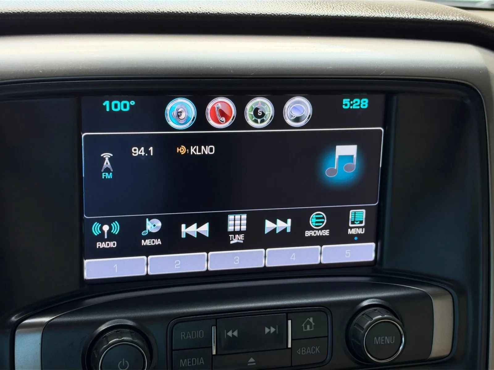 Used 2017 Chevrolet Silverado 1500 LT w/ All Star Edition AWD/4WD image 34