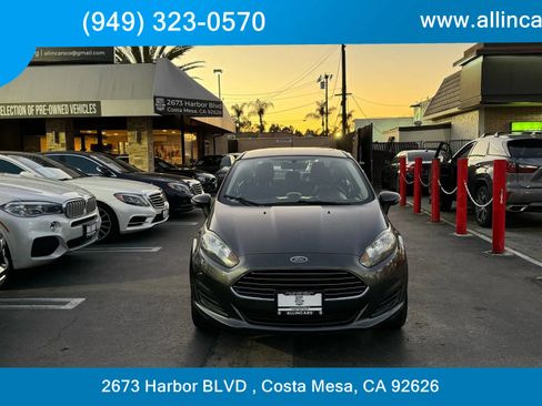 Used 2016 Ford Fiesta SE w/ Cold Weather Package image 2