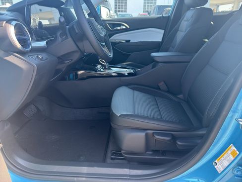 New 2026 Chevrolet Trax LT w/ Driver Confidence Package image 8