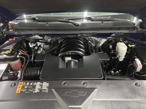 Used 2018 Chevrolet Silverado 1500 LT w/ All Star Edition image 9