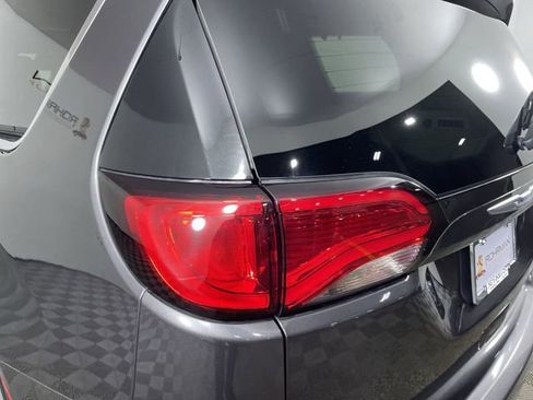 Used 2020 Chrysler Pacifica Limited w/ Advanced Safetytec Group image 38