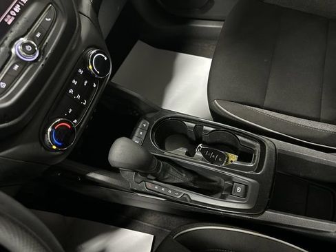 Used 2023 Chevrolet TrailBlazer LT FWD image 13