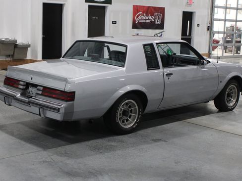 Used 1987 Buick Regal Coupe RWD image 16