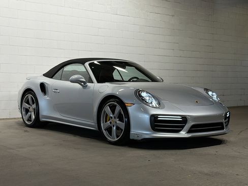 Used 2018 Porsche 911 Turbo S image 6