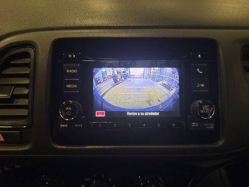 Used 2021 Honda HR-V LX image 16