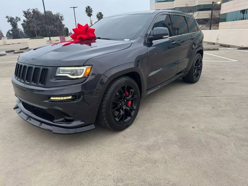 Used 2014 Jeep Grand Cherokee SRT image 53
