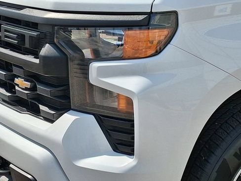 Used 2023 Chevrolet Silverado 1500 Custom RWD image 7