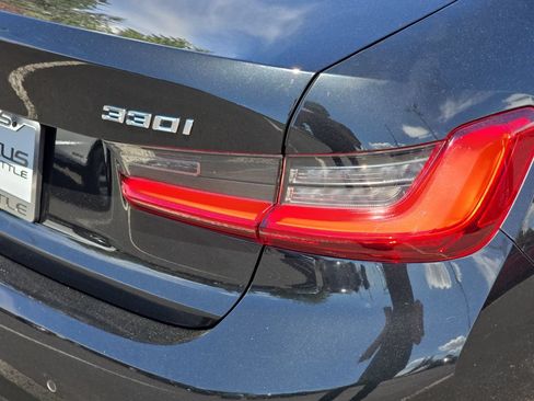 Used 2020 BMW 330i Sedan w/ Convenience Package RWD image 38