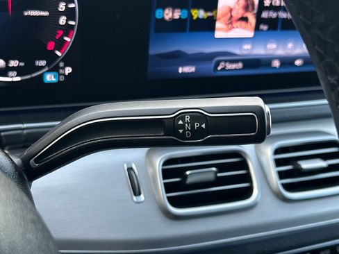 Certified 2024 Mercedes-Benz GLE 450e 4MATIC image 21