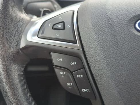 Used 2017 Ford Edge SEL w/ Equipment Group 201A FWD image 22