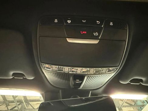 Used 2022 Mercedes-Benz E 350 Sedan w/ AMG Line Exterior image 33