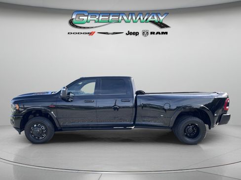 Used 2024 RAM 3500 Limited w/ Night Edition AWD/4WD image 2