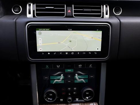 Used 2020 Land Rover Range Rover HSE image 38