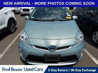 Used 2015 Toyota Prius Two FWD video 2