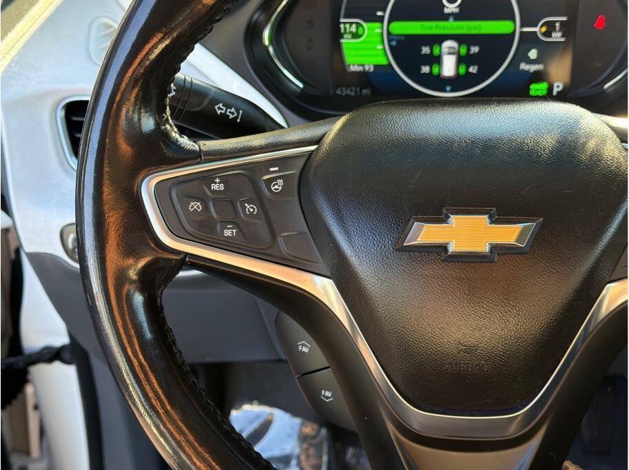 Used 2018 Chevrolet Bolt LT FWD image 10