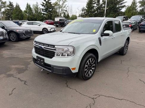 Used 2023 Ford Maverick Lariat FWD image 7