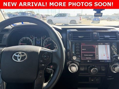 Used 2021 Toyota 4Runner TRD Off-Road image 7