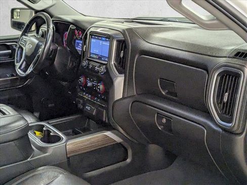 Used 2019 Chevrolet Silverado 1500 RST image 24