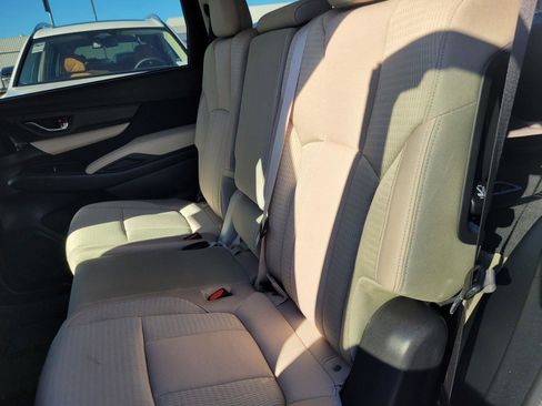 Certified 2022 Subaru Ascent Premium w/ Convenience Package image 14