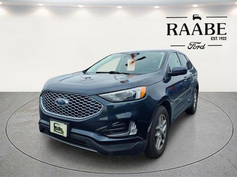 Used 2024 Ford Edge SEL w/ Convenience Package image 4