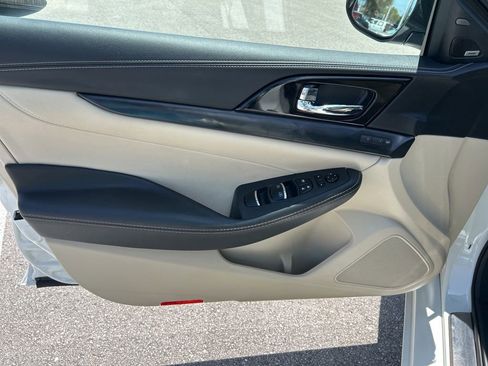 Certified 2023 Nissan Maxima Platinum w/ Sport Mat Group FWD image 19