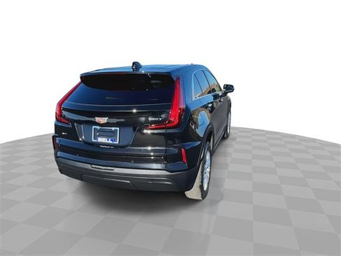 Used 2024 Cadillac XT4 Luxury image 8