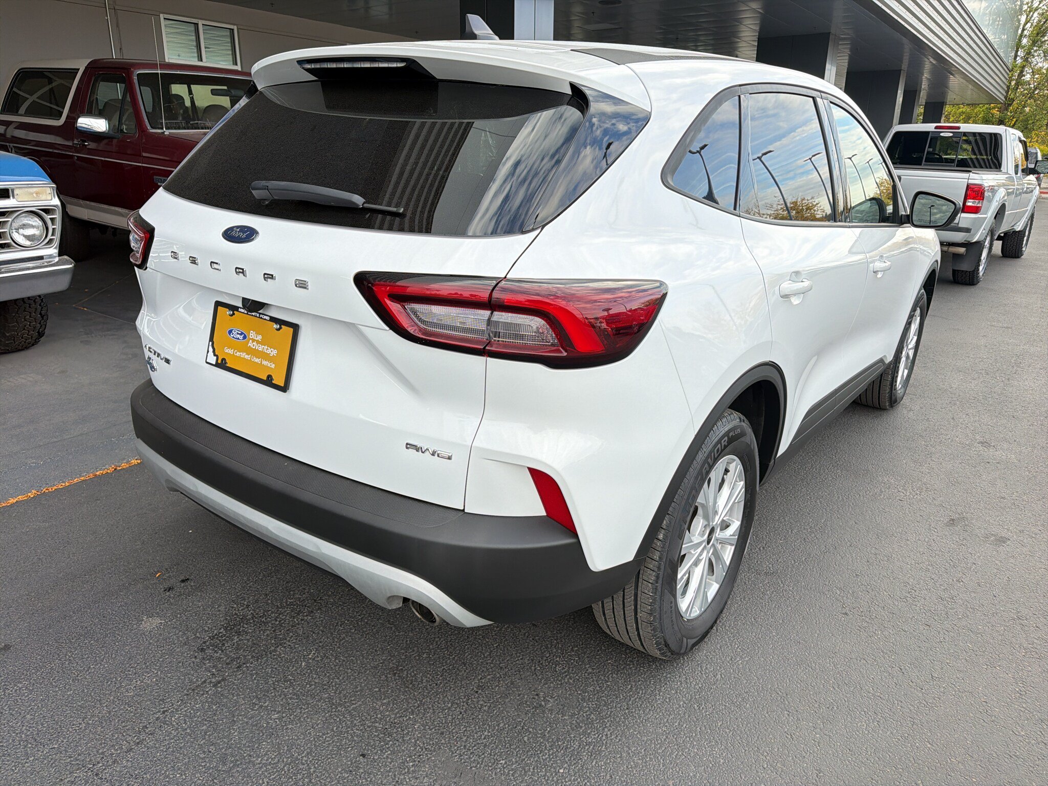 Certified 2025 Ford Escape Active AWD/4WD image 10