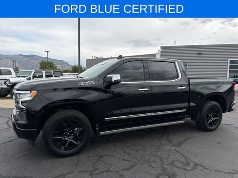 Used 2022 Chevrolet Silverado 1500 High Country w/ Technology Package AWD/4WD image 14