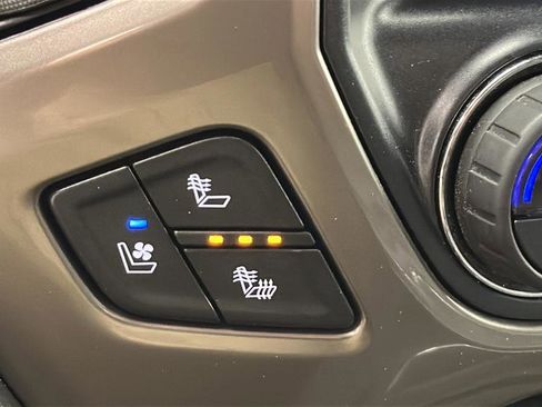 Used 2018 Chevrolet Silverado 1500 High Country AWD/4WD image 27