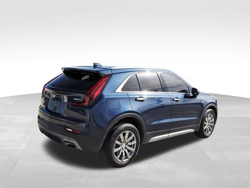 Used 2020 Cadillac XT4 Premium Luxury image 4