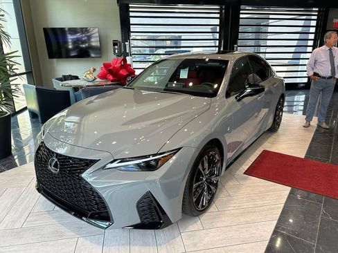 Used 2025 Lexus IS 350 F Sport RWD image 12